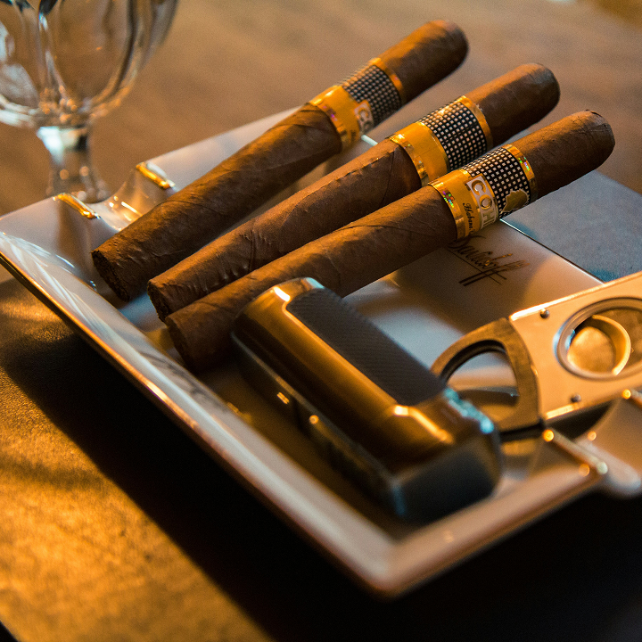 Aficionados - Un club pas comme les autres, dédié aux rencontres et à l'art de savourer le moment